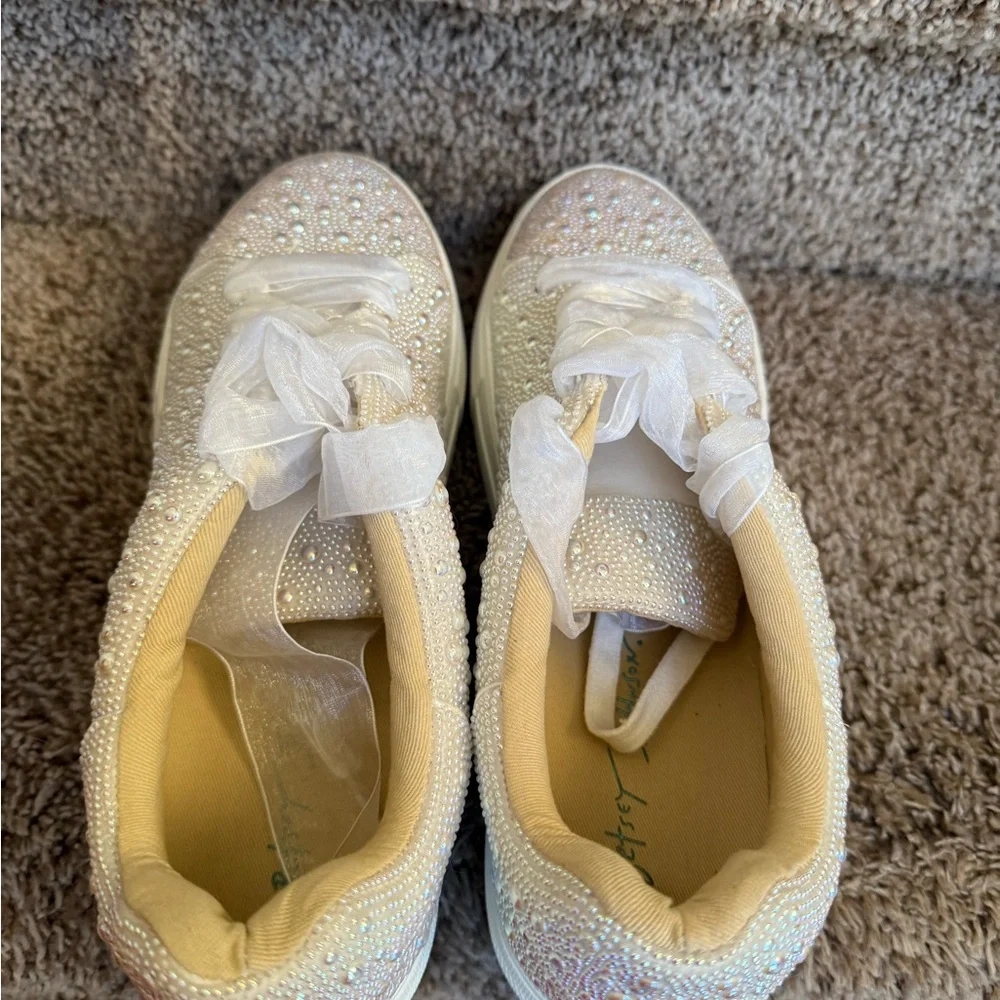 Betsey Johnson Sdny Women’s Cream Beaded Embellished Women's Sneakers - Picture 8 of 14